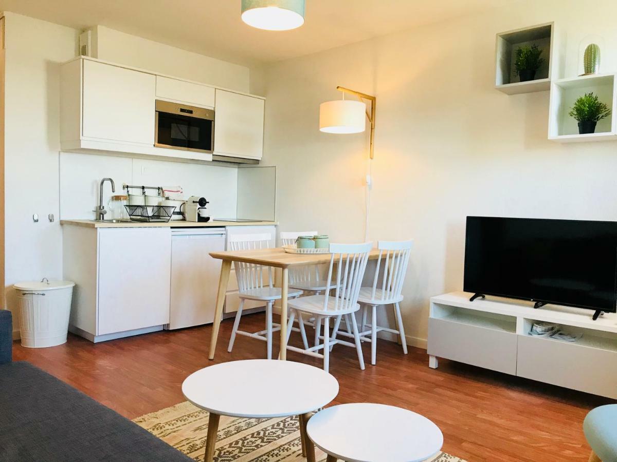 Appartement Sur L'Ile De Nantes - Place De Parking Gratuit Exteriér fotografie